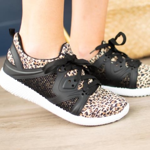 MEOW Sneakers - Picture 5 of 8